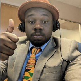 Joseph Otoo giving a thumbs up.